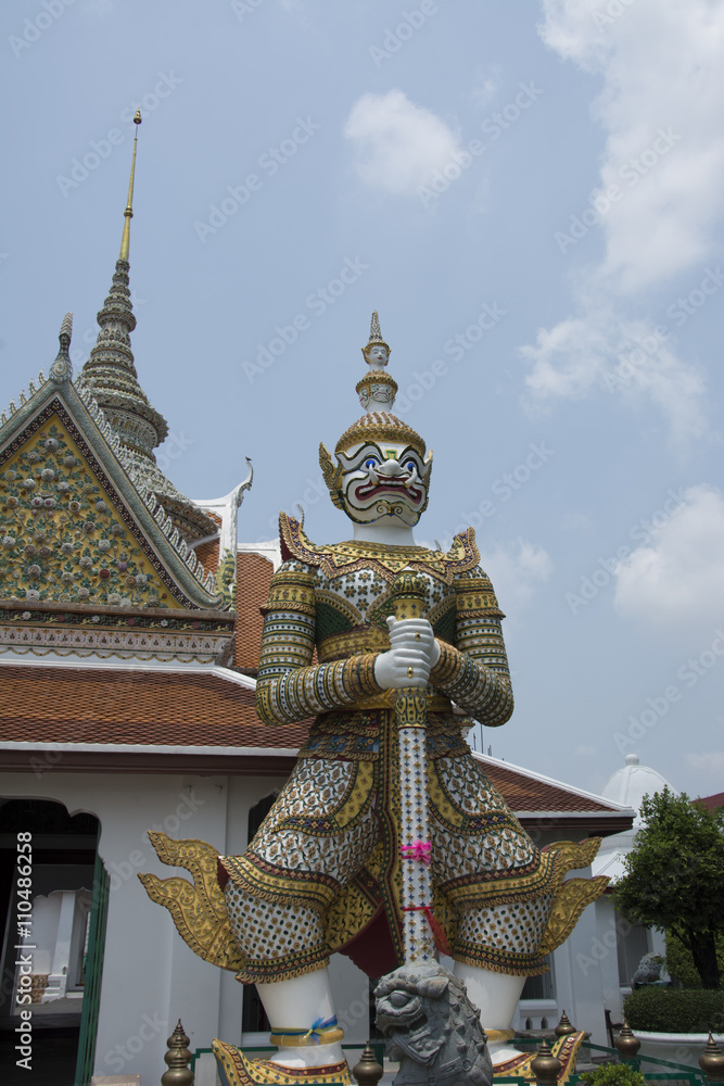 Giant in Wat Arun