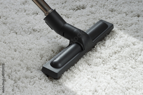 Cleaning carpet hoover