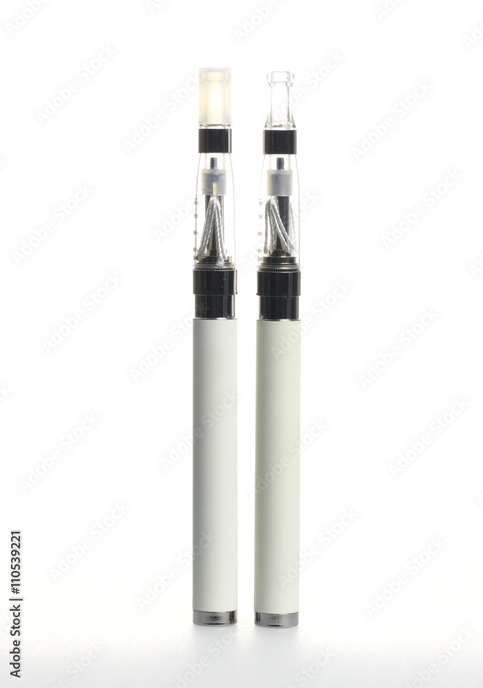 2 weiße cigalikes mit Glasmundstück 2 weiße cigalikes mit Glasmundstück
