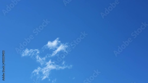 青空・消える雲