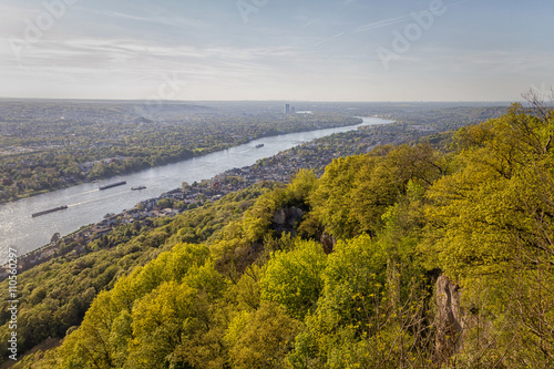 Siebengebirge und Rhein