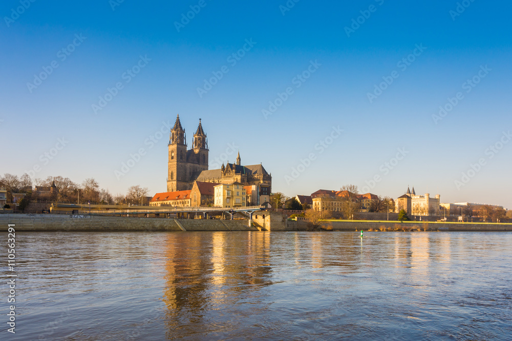 Magdeburger Dom und Elbe, Magdeburg