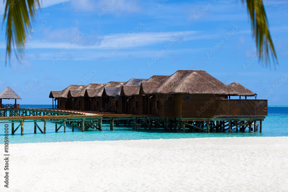 Fototapeta premium Maldives, water bungalows 