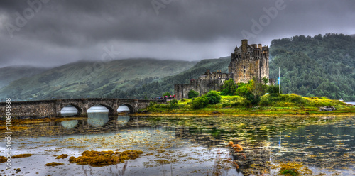 Eilean Donan Castle in Scot...