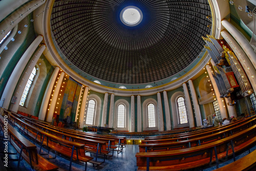 Interior da Igreja de Santa Hedwig