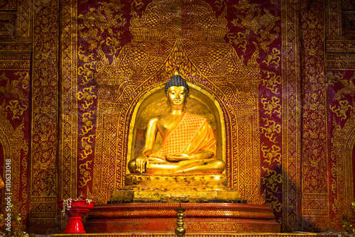 Phra Phuttha Sihing Buddha at Phra Sing Waramahavihan Temple photo