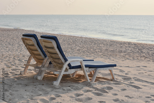 beach chair relax thailand © cupid34