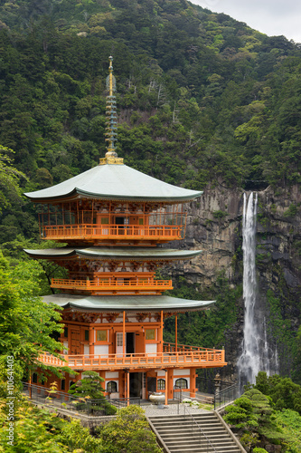 Nachi Waterfall and Three story pagora (那智の滝と三重塔) in Wakayama, Japan