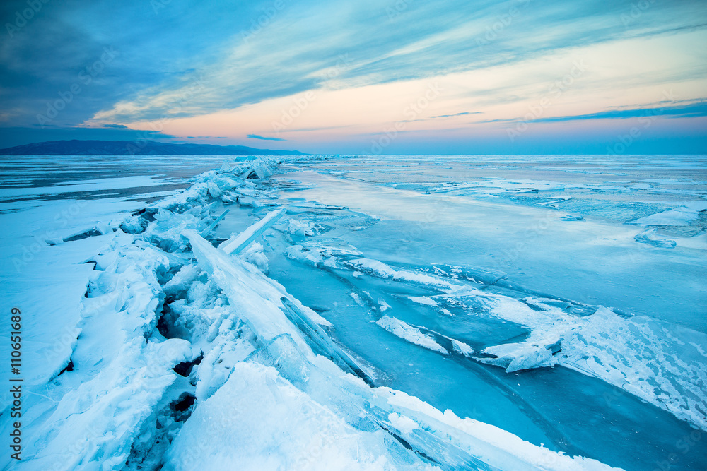 Fototapeta premium a huge crack in the ice of Lake Baikal