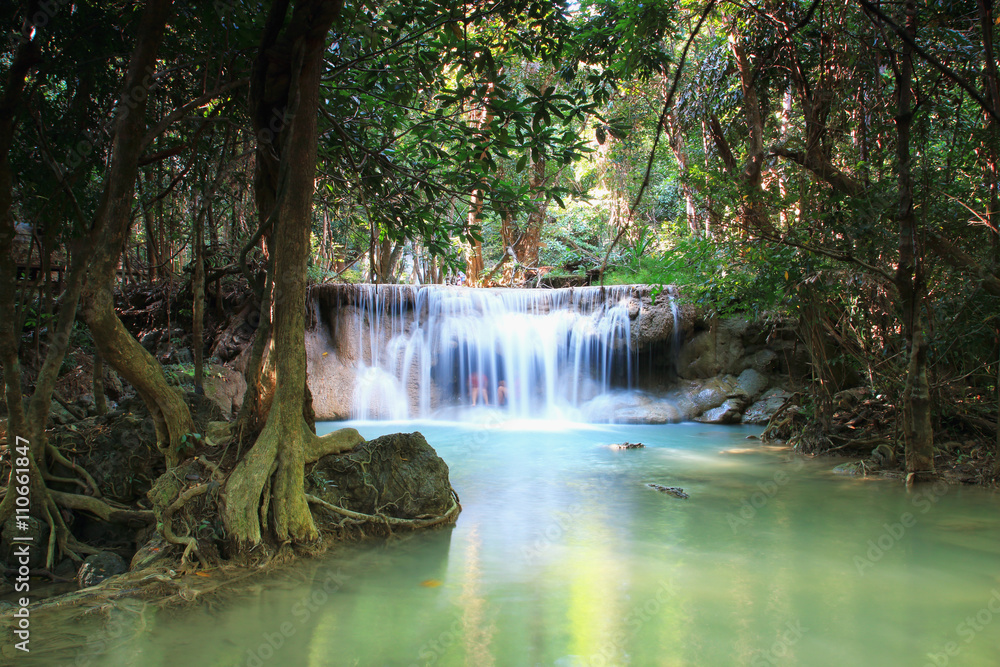 Obraz premium Waterfall Huay Mae Kamin in deep forest with beautiful , in Thailand