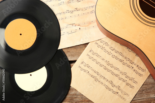 Guitar and gramophone recor...