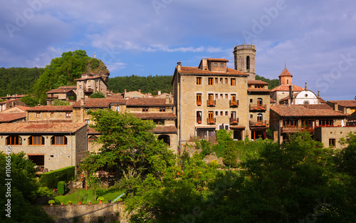  old catalan village. Besalu