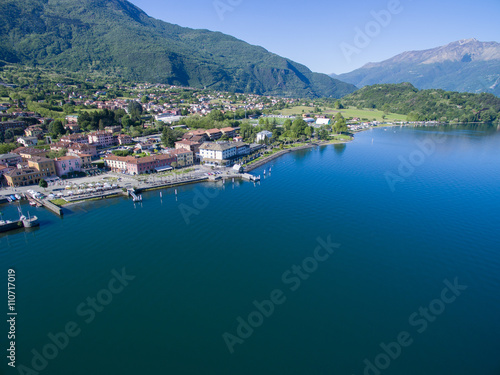 Aerial - Lago di Como (IT) - Colico piazza e porto