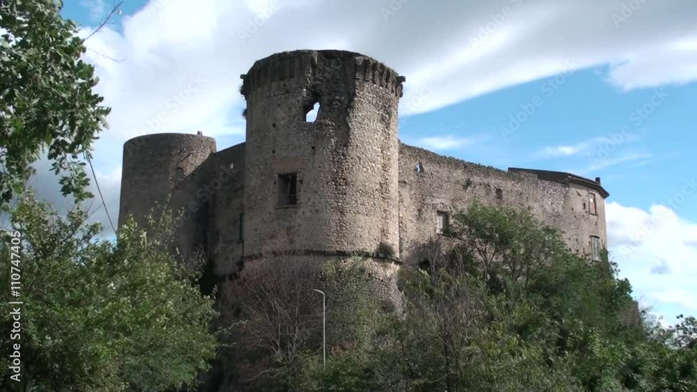 Borgo medioevale di Prata Sannita, piccolo paese della Campania, Italia Borgo medioevale di Prata Sannita, piccolo paese della Campania, Italia