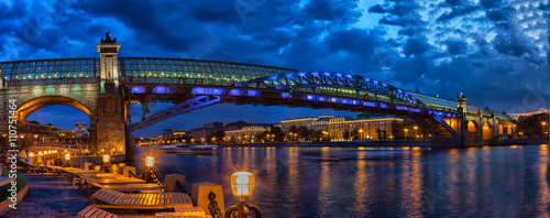 Pushkinsky (Andreevsky) bridge over Moscow river in night, Moscow photo