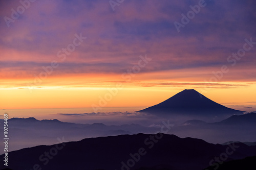 富士山と朝焼け