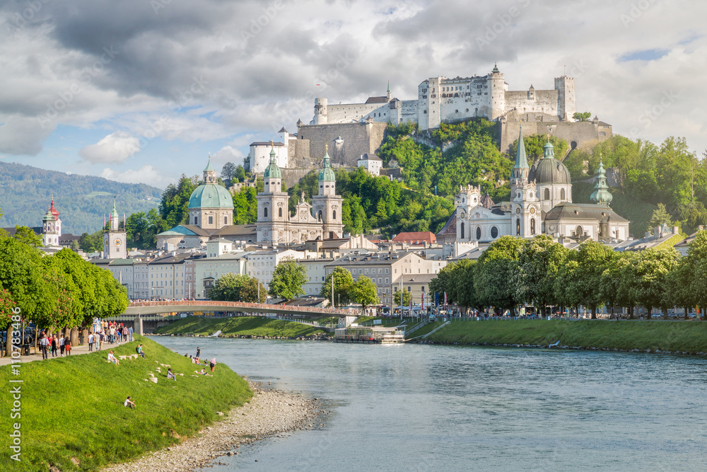 Salzburg Stadt with Salzach river and Hohensalzburg Castle, Salz