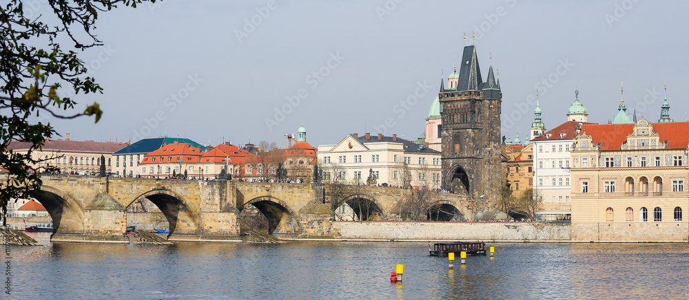 Fototapeta premium Charles Bridge and the Old Bridge Tower in Prague