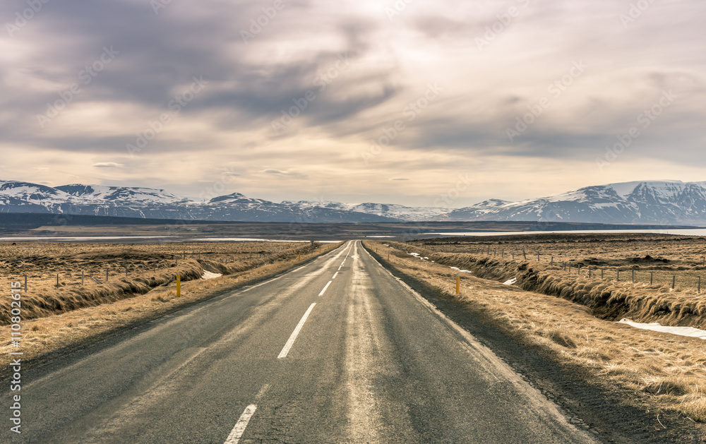Ringstraße auf Island StockFoto Adobe Stock