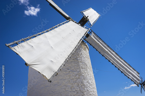 cereal mills mythical Castile in Spain, Don Quixote, Castilian l