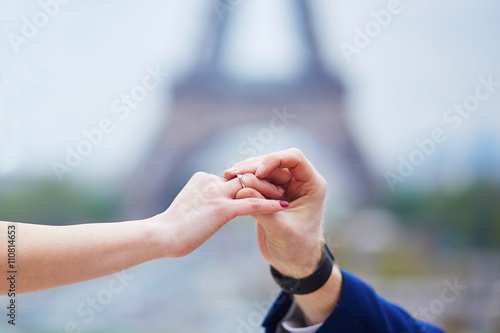 Happy romantic couple in Paris © Ekaterina Pokrovsky