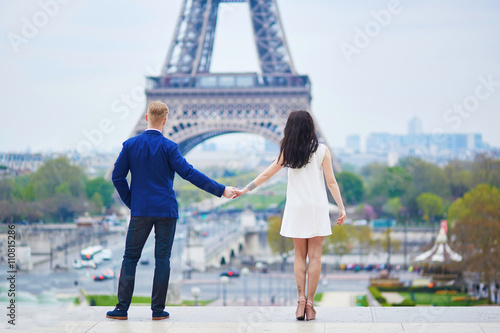 Happy romantic couple in Paris © Ekaterina Pokrovsky