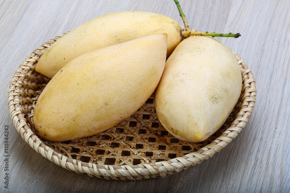 Yellow ripe mango Yellow ripe mango