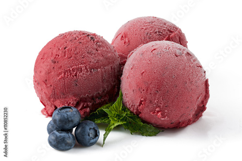 Berry ice cream balls with blueberry