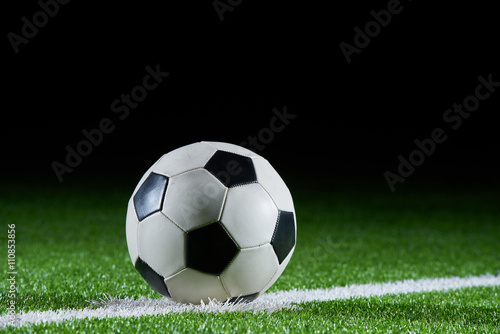 soccer ball o © fotoinfot
