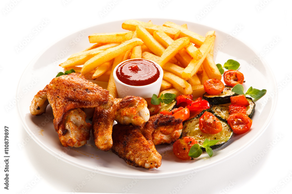 Grilled chicken nuggets and vegetables Grilled chicken nuggets and vegetables