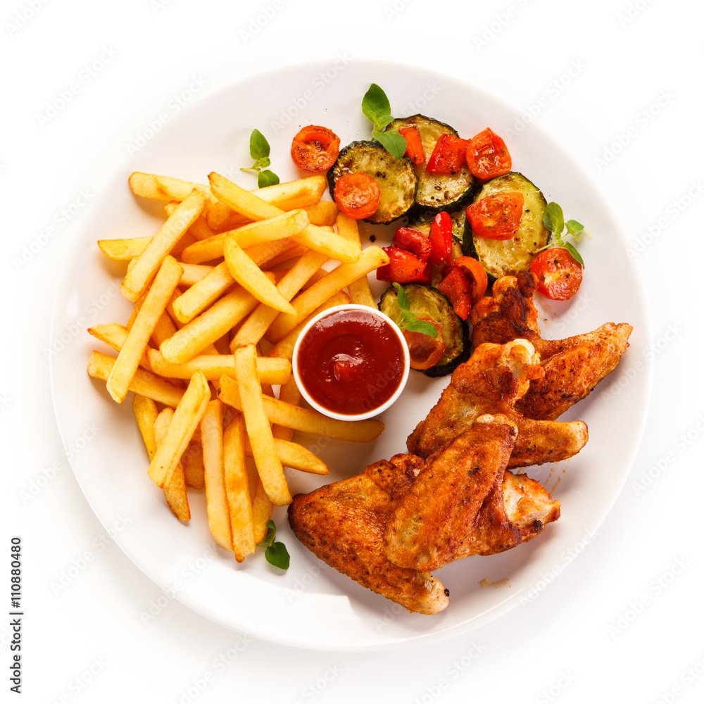 Grilled chicken nuggets and vegetables Grilled chicken nuggets and vegetables