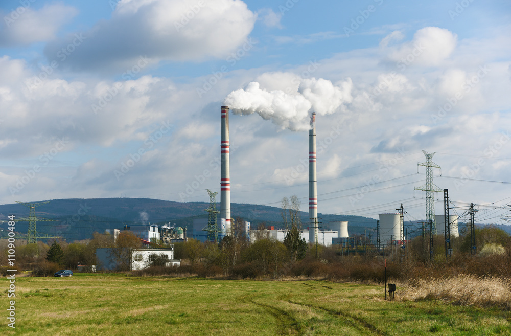 Power plant and tracks near Prunerov