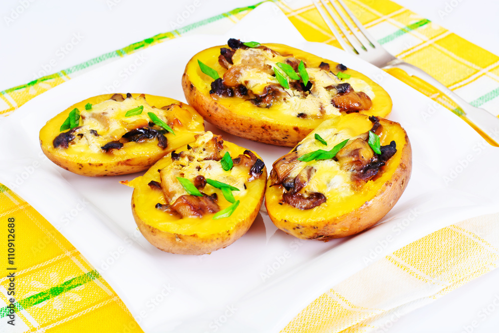 Potatoes Stuffed with Mushrooms and Cheese Potatoes Stuffed with Mushrooms and Cheese