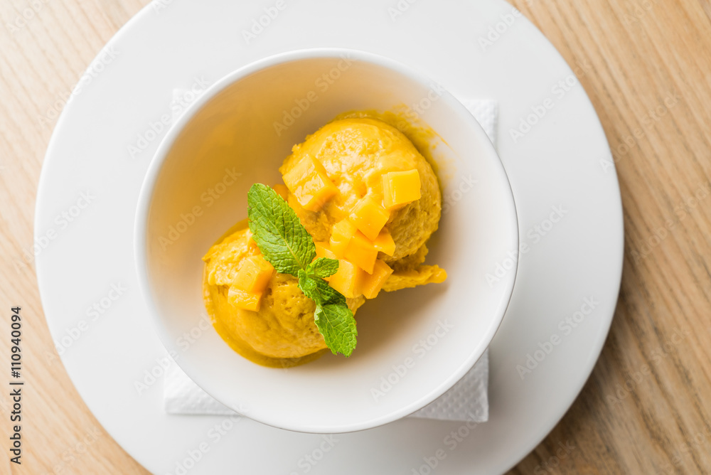 Mango ice cream sorbet Mango ice cream sorbet