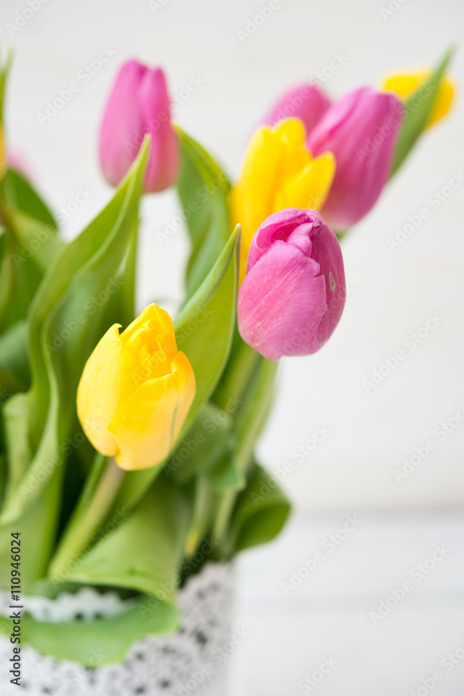 Obraz premium Bouquet of spring tulips