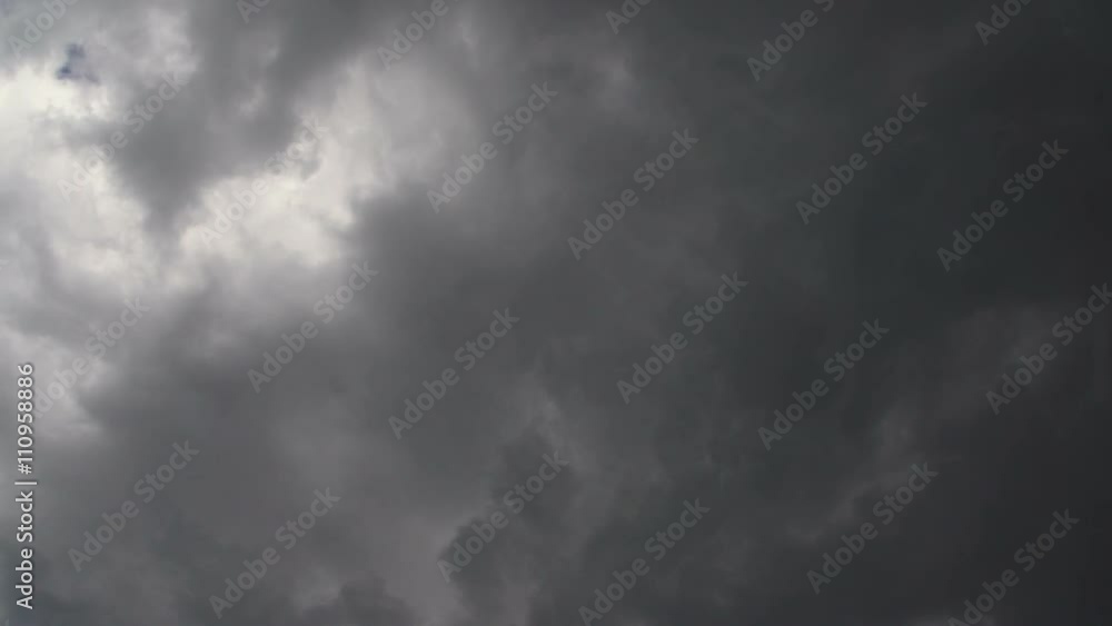 Giant Clouds Time-lapse
Giant Clouds Time-lapse