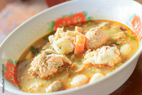  Spicy fish eggs soup