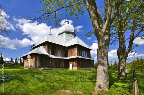 Fototapeta Naklejka Na Ścianę i Meble -  Dawna greckokatolicka cerkiew w Hoszowczyku