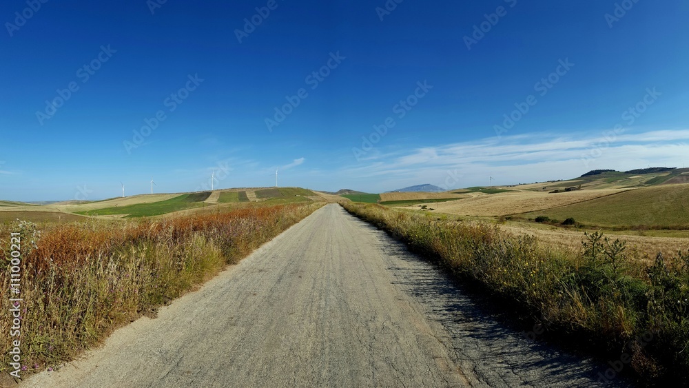 strada di campagna siciliana