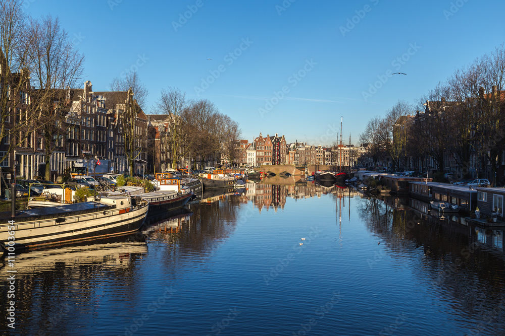 Waalseilandgracht Canal in Amsterdam
