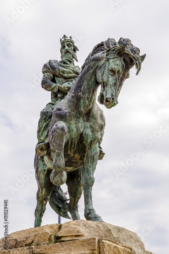 Statue equestre Alfonso VIII of Castile, photo