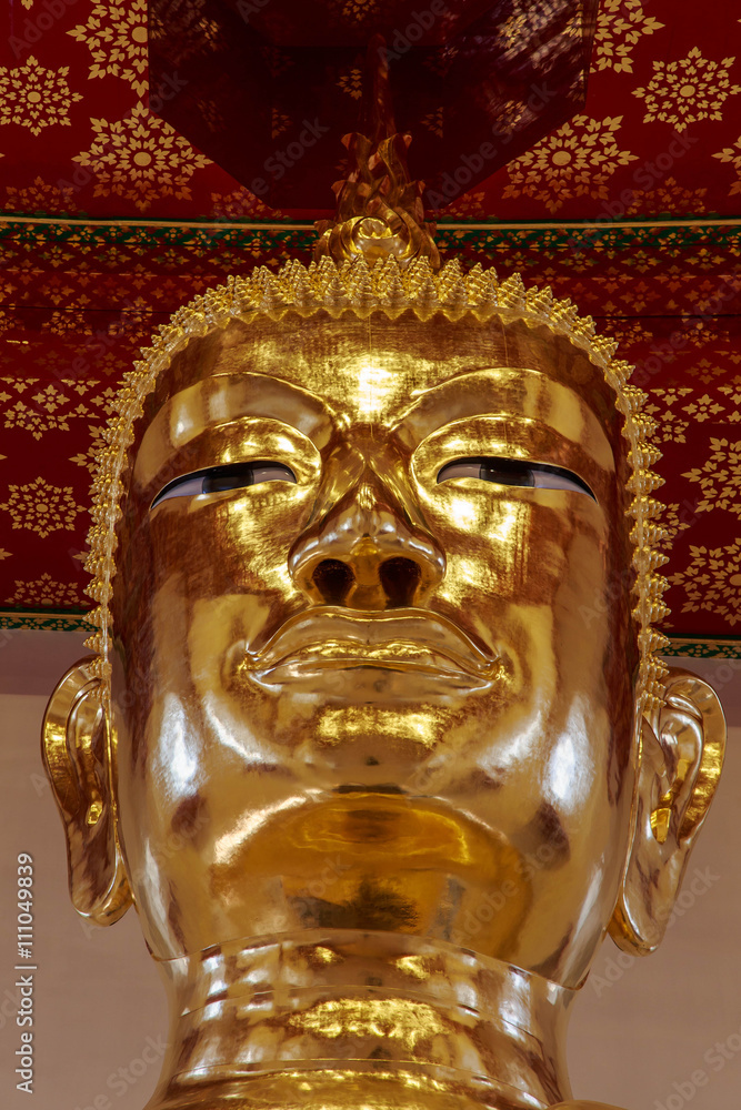 old golden buddha
