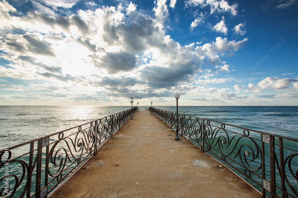 Obraz premium Cloudscape over the sea