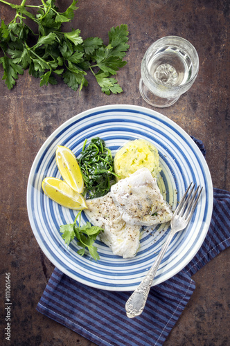 Kabeljau Filetr mit Kartoffelpüree photo