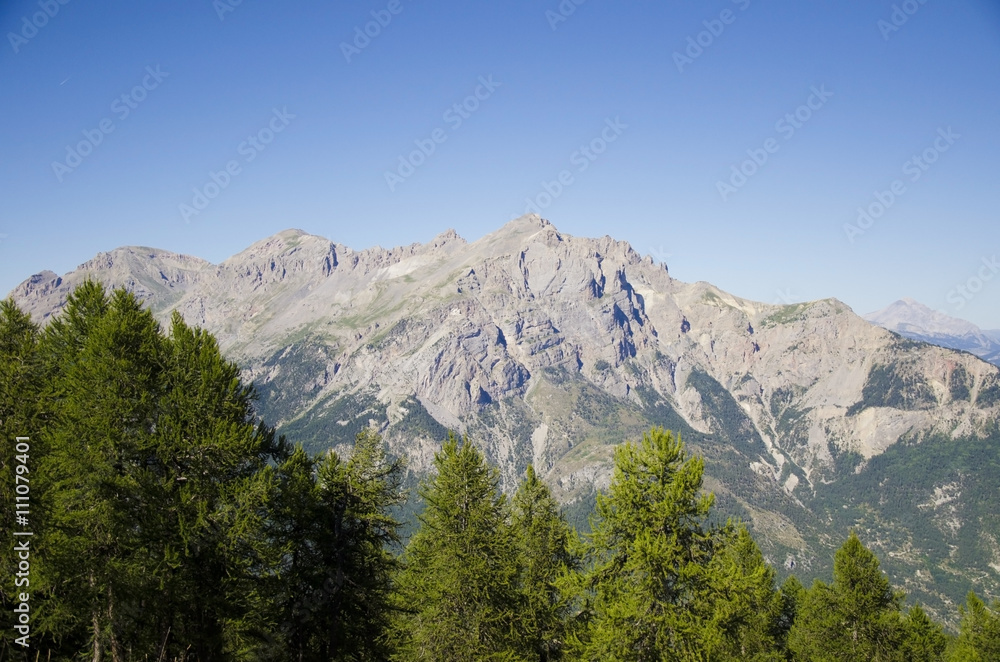 Montbrison et tête d'Amont (Hautes-Alpes)