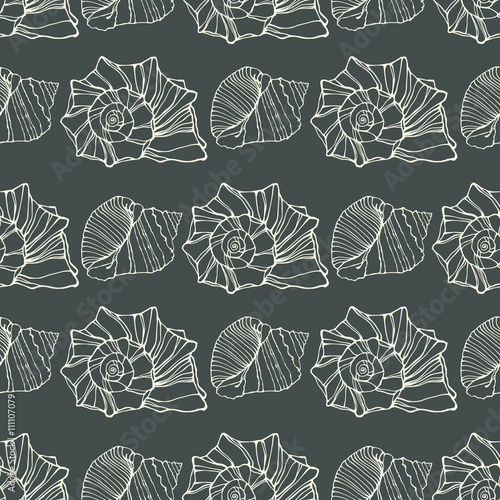 Seamless pattern with seashells