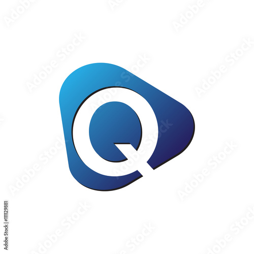 initial letter logo trianggle rounded q