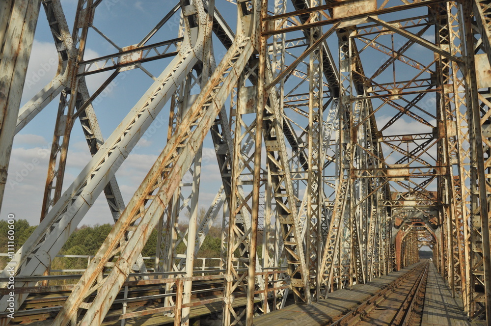 Railway bridge. Torah, steel construction. Crossing the river.