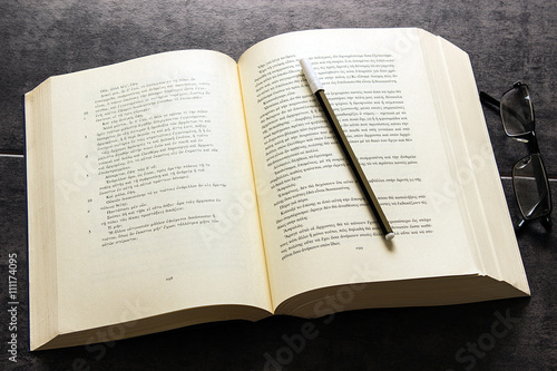 Принти на полотні Great book, pen and glasses
