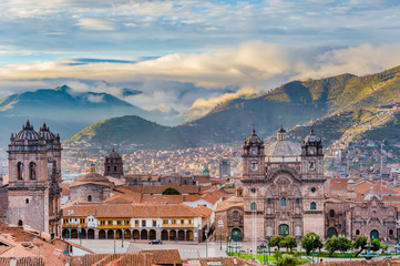 Fototapete Südamerika Morgensonne über Plaza de Armas Cusco  © sharptoyou